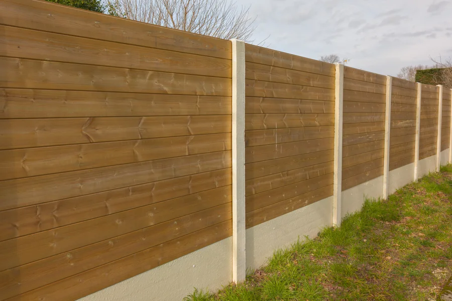 Choosing Fence Materials For Sloped Yards Clackamas, OR